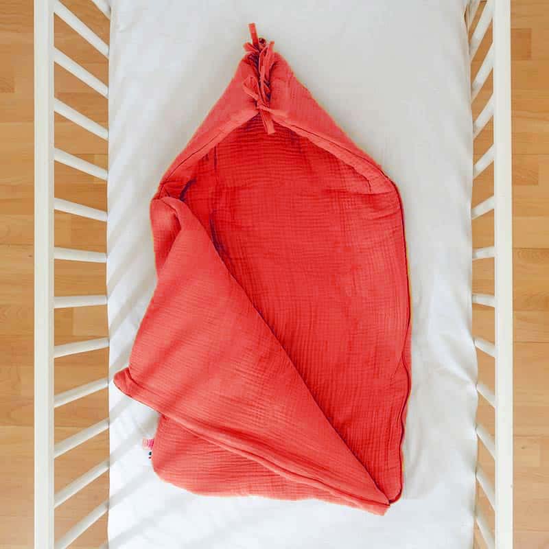 nid ange fraise en coton bio papate bebe rouge gots